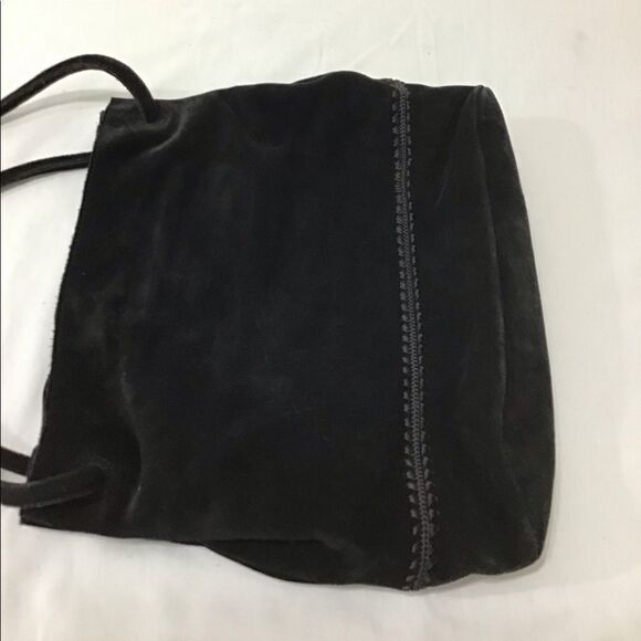 BOTTEGA VENETA Black Suede Leather Structured Top Handle Drawstring Shoulder Bag - Picture 3 of 16